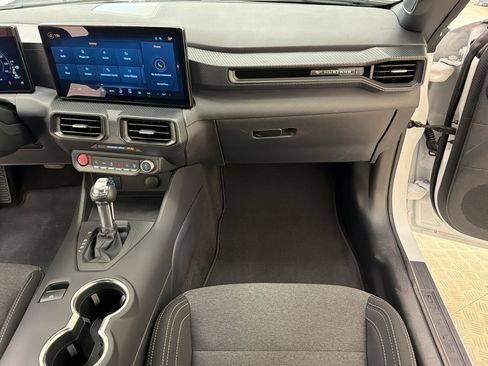 Used 2025 Ford Mustang Coupe RWD image 28