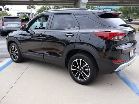 Used 2024 Chevrolet TrailBlazer LT FWD image 5