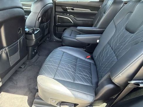 Used 2024 Kia Telluride SX Prestige X-Line AWD/4WD image 17