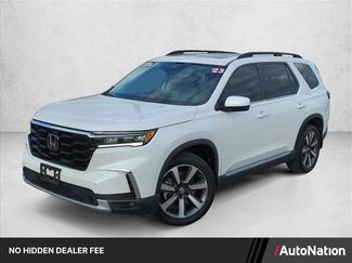 Used 2023 Honda Pilot Touring video 1