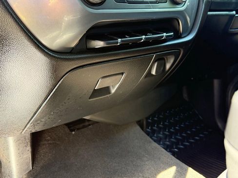Used 2014 Chevrolet Silverado 1500 LT AWD/4WD image 41