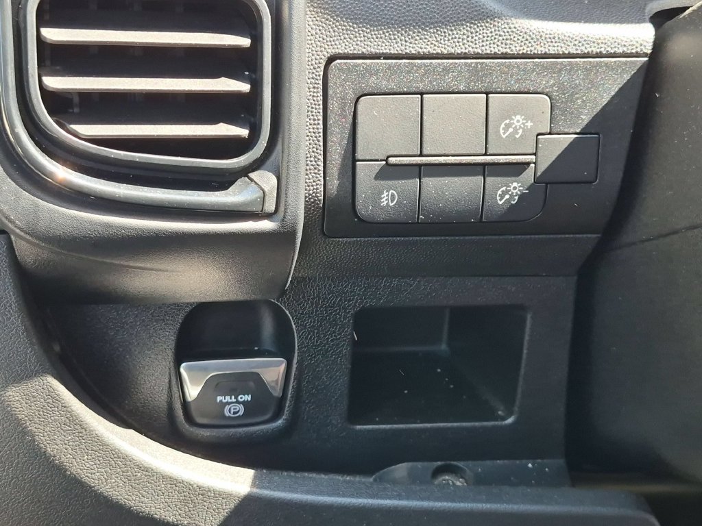 Used 2025 RAM ProMaster 2500 w/ Convenience Group FWD image 15