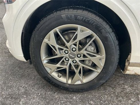 Used 2025 Genesis GV70 2.5T image 12