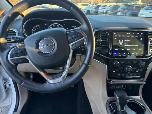 Used 2019 Jeep Grand Cherokee Limited w/ Luxury Group II image 13