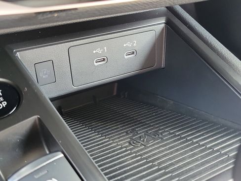 Certified 2025 Nissan Kicks SV image 19