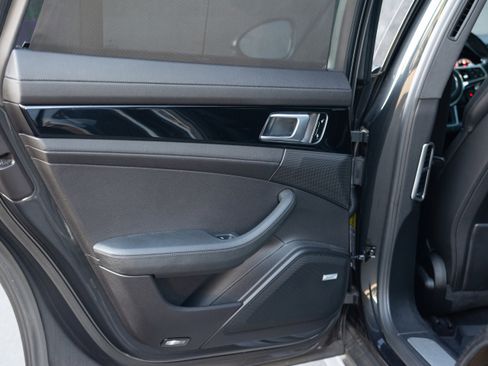 Certified 2017 Porsche Panamera image 29