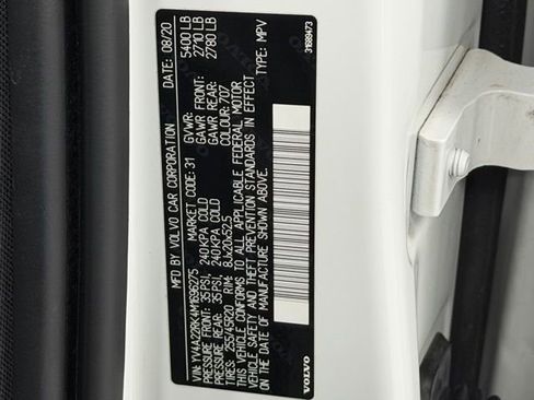 Used 2021 Volvo XC60 T6 Momentum image 30