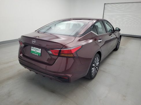 Used 2025 Nissan Altima 2.5 SV FWD image 9