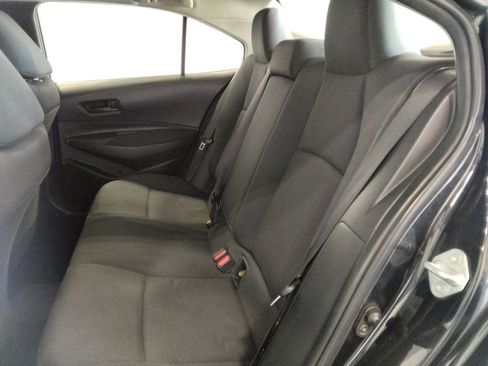 Used 2022 Toyota Corolla LE image 28