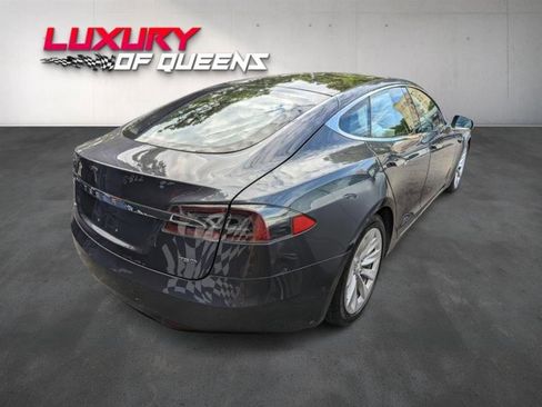 Used 2017 Tesla Model S 75D image 3