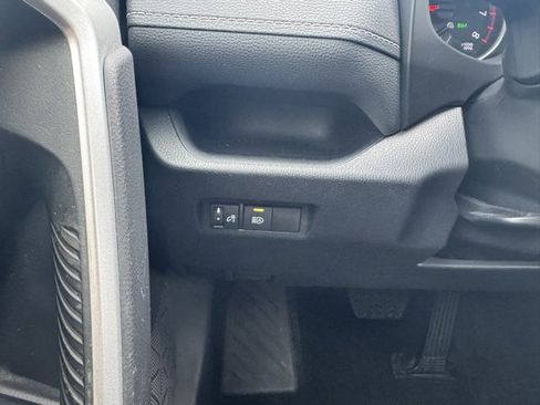 Certified 2022 Toyota RAV4 XLE image 29