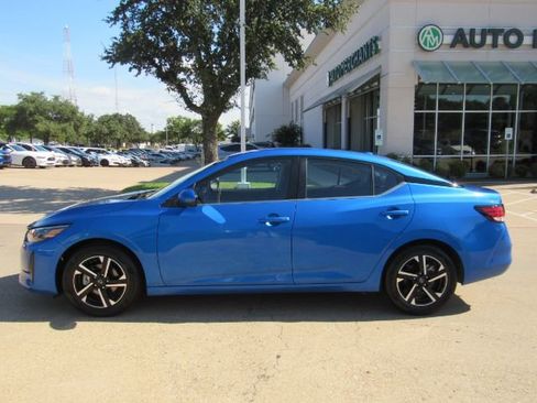 Used 2025 Nissan Sentra SV image 12