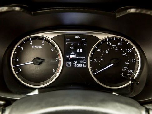 Used 2023 Nissan Versa S w/ Trunk Package image 17