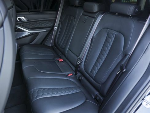 Used 2025 BMW X5 M Competition w/ Executive Package image 32