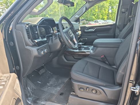 Used 2026 GMC Sierra 1500 Elevation w/ Preferred Package AWD/4WD image 9