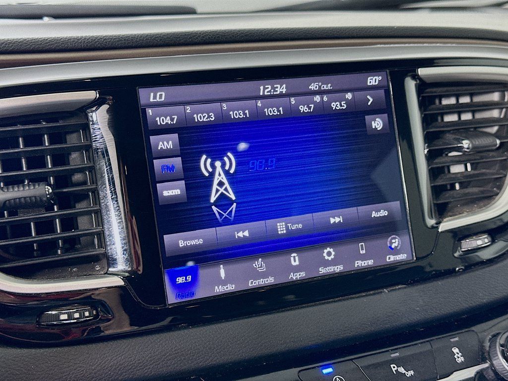 Used 2018 Chrysler Pacifica Touring-L w/ Premium Audio Group FWD image 30