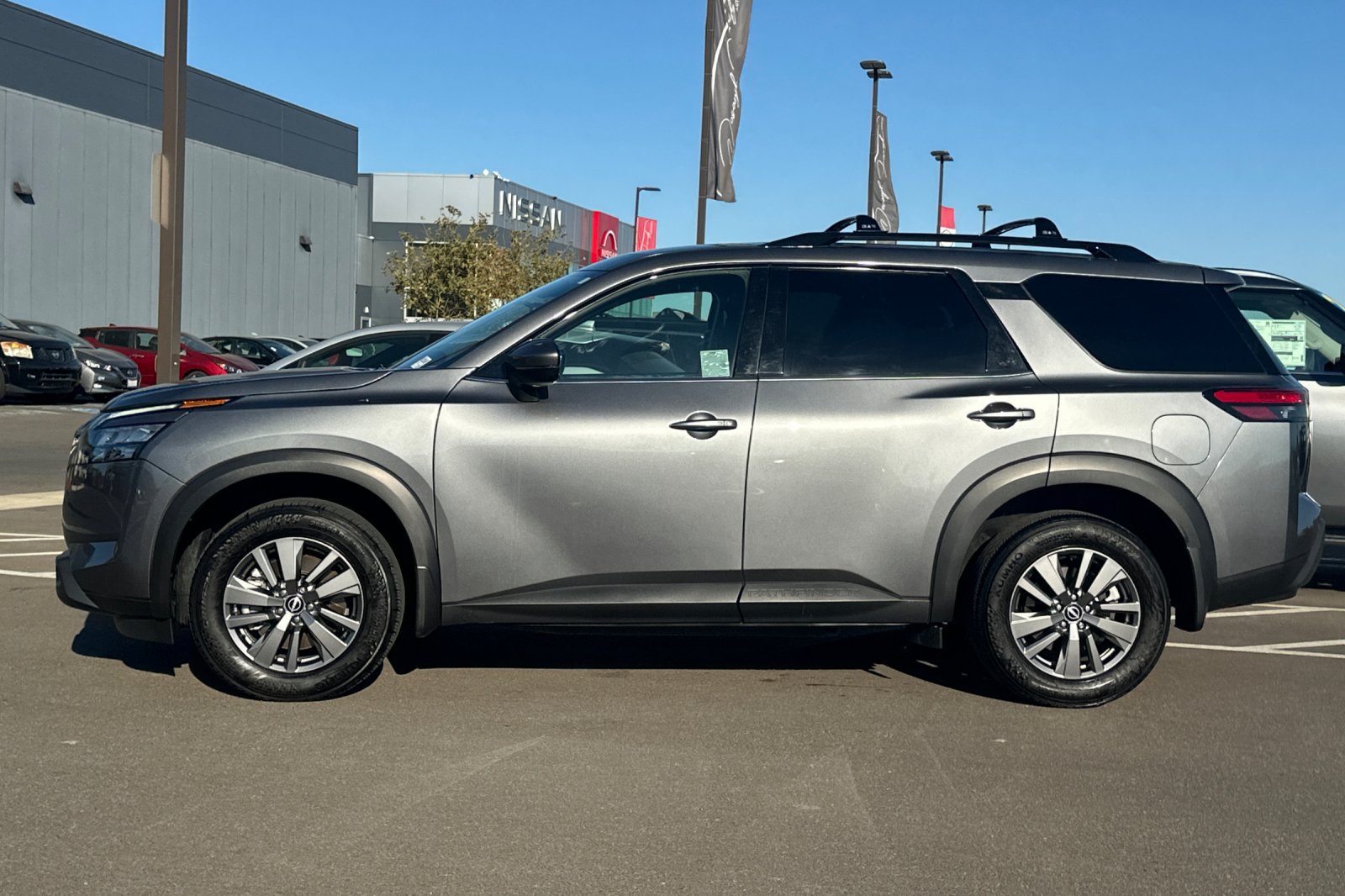 Certified 2025 Nissan Pathfinder SV w/ Cargo Package FWD image 7