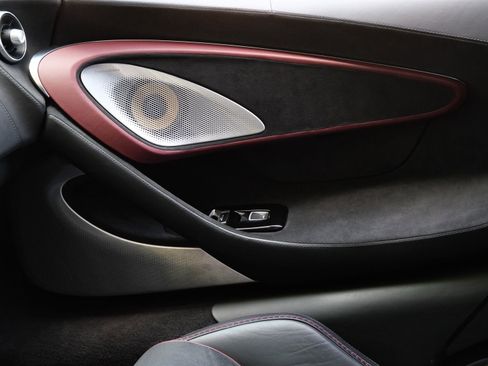 Used 2023 McLaren GT RWD image 19