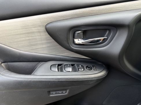 Used 2016 Nissan Murano SL FWD image 9