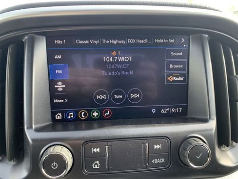 Used 2019 Chevrolet Colorado LT w/ Redline Special Edition AWD/4WD image 13