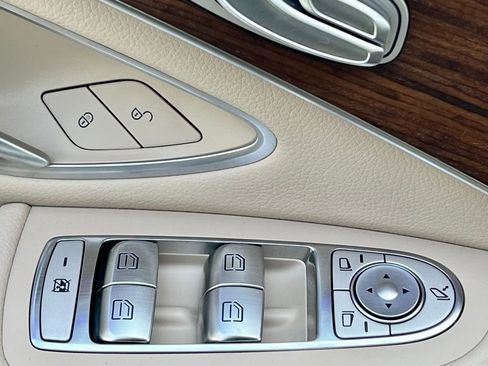 Certified 2022 Mercedes-Benz GLC 300 4MATIC image 31