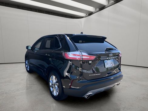 Used 2024 Ford Edge Titanium AWD/4WD image 2