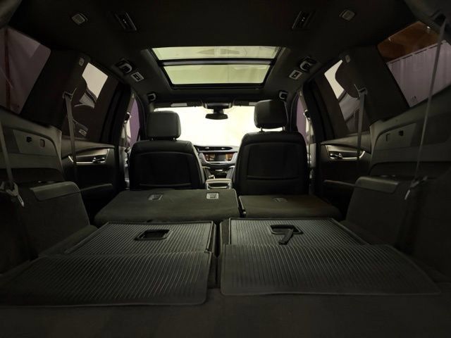 Used 2024 Cadillac XT6 Luxury w/ LPO, Floor Liner Package AWD/4WD image 16
