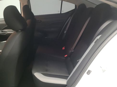 Used 2025 Nissan Versa S w/ Trunk Package image 18