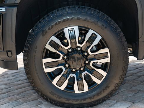 Used 2026 GMC Sierra 2500 Denali Ultimate AWD/4WD image 35