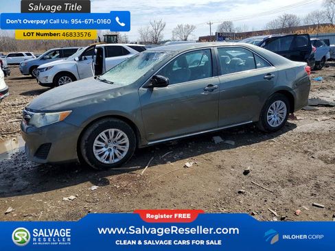 Used 2012 Toyota Camry LE FWD image 1