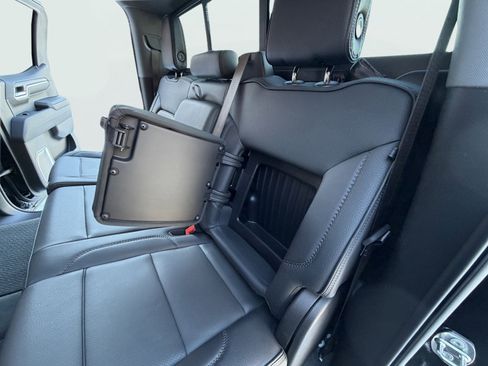 Used 2024 GMC Sierra 1500 Denali image 16