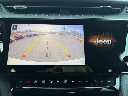 New 2026 Jeep Grand Cherokee Altitude image 13