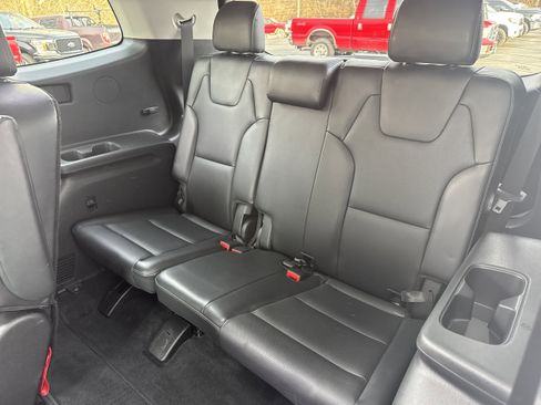 Used 2022 Kia Telluride SX w/ SX Prestige Package image 13