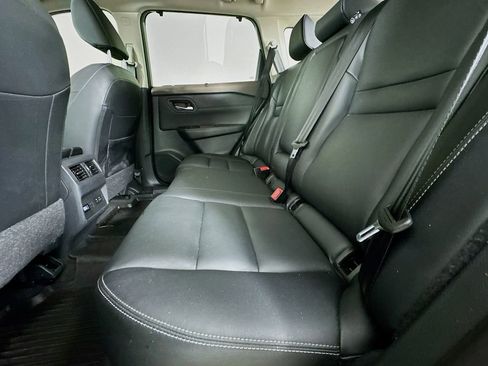 Used 2023 Nissan Rogue SL w/ SL Premium Package image 31