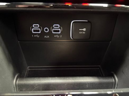 Used 2023 Jeep Grand Cherokee Limited w/ Black Appearance Package AWD/4WD image 30
