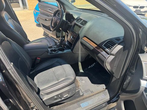 Used 2017 Ford Explorer Limited FWD image 20