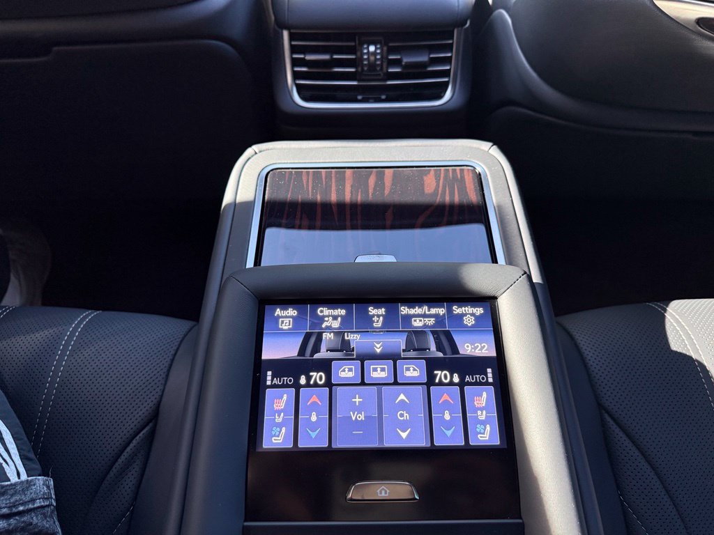 Used 2024 Lexus LS 500 w/ Luxury Package RWD image 16