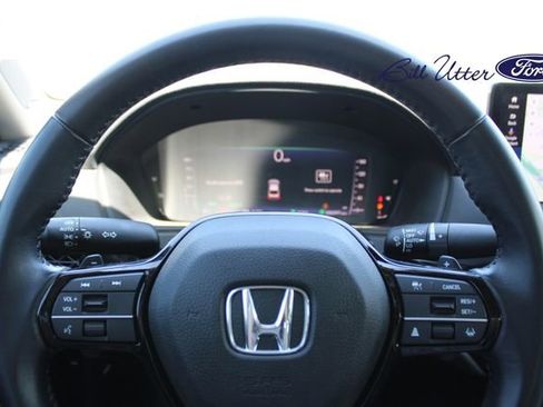 Used 2024 Honda Accord Touring image 10