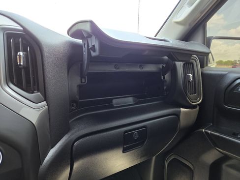 Used 2024 Chevrolet Silverado 1500 Custom Trail Boss AWD/4WD image 34