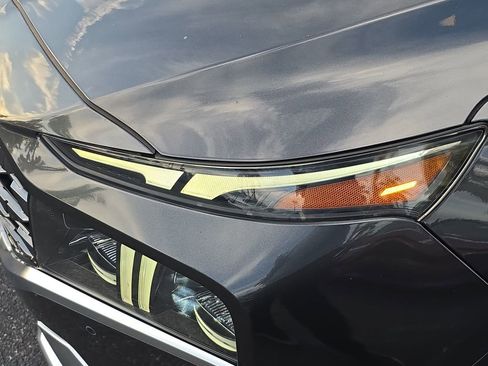 Used 2022 Hyundai Santa Fe Calligraphy image 7