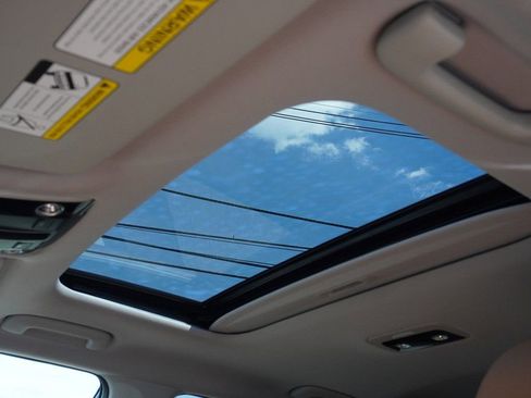 Used 2024 Kia Seltos EX image 18