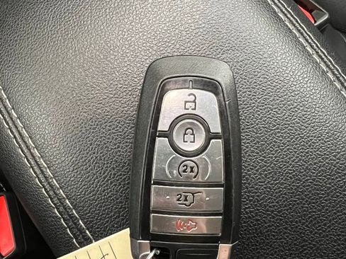 Used 2024 Ford Escape Platinum AWD/4WD image 27