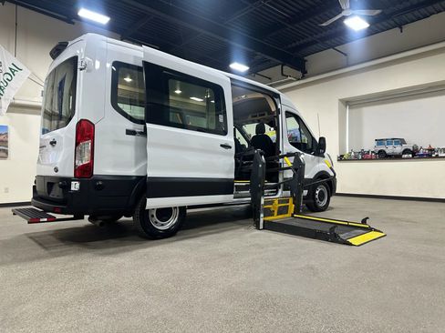 Used 2020 Ford Transit 150 Medium Roof image 46