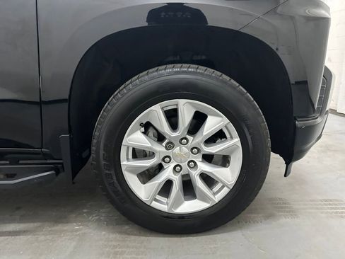 Used 2020 Chevrolet Silverado 1500 Custom w/ Custom Value Package AWD/4WD image 61