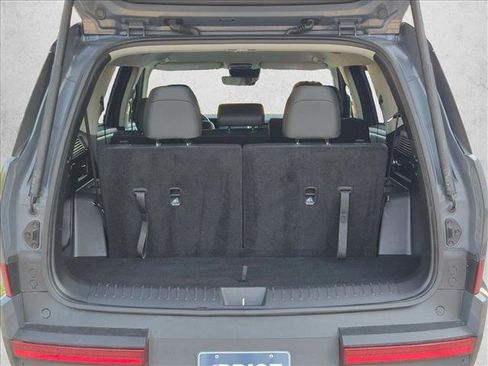 Used 2026 Hyundai Santa Fe SEL FWD image 6