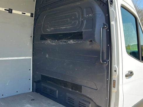 Used 2022 Mercedes-Benz Sprinter 2500 image 49