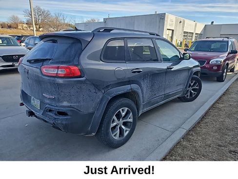 Used 2014 Jeep Cherokee Trailhawk w/ Comfort/Convenience Group image 3