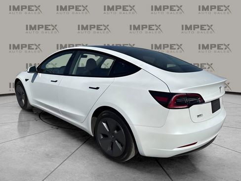 Used 2023 Tesla Model 3 Standard Range RWD image 3