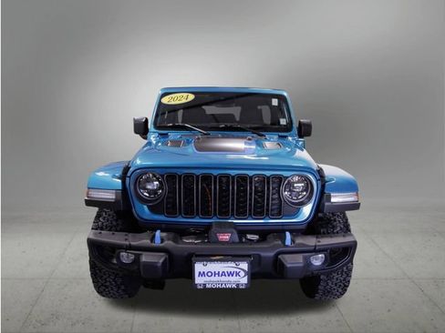 Used 2024 Jeep Wrangler Unlimited Rubicon 4xe image 11