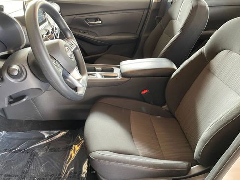 Used 2025 Nissan Sentra SV image 24